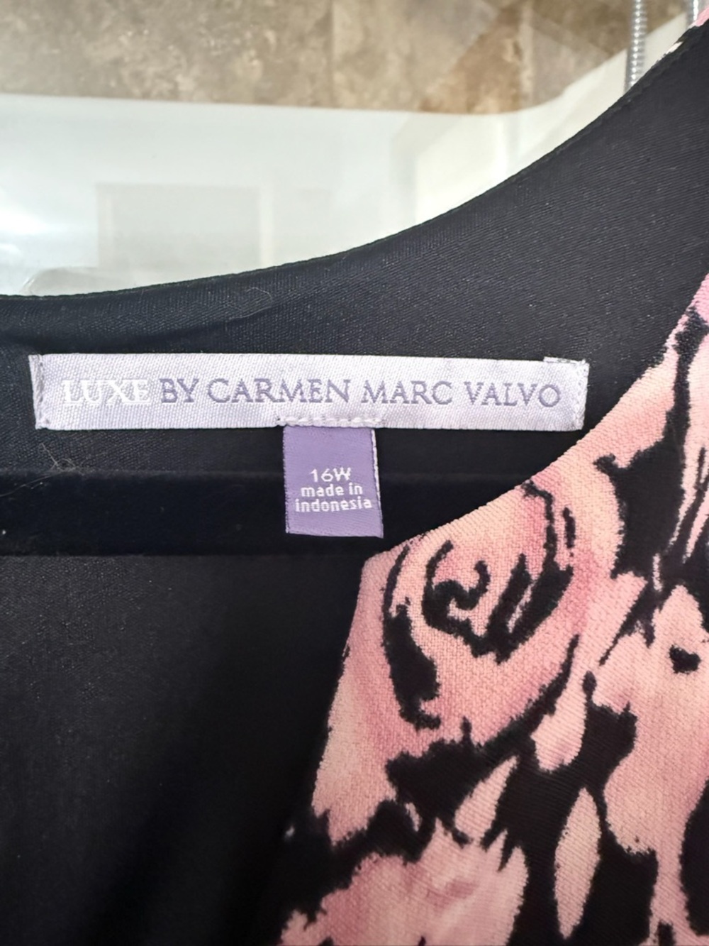 Carmen Marc Valvo Pink Floral Fit-and-Flare Dress with Black Trim - Picture 4 of 8